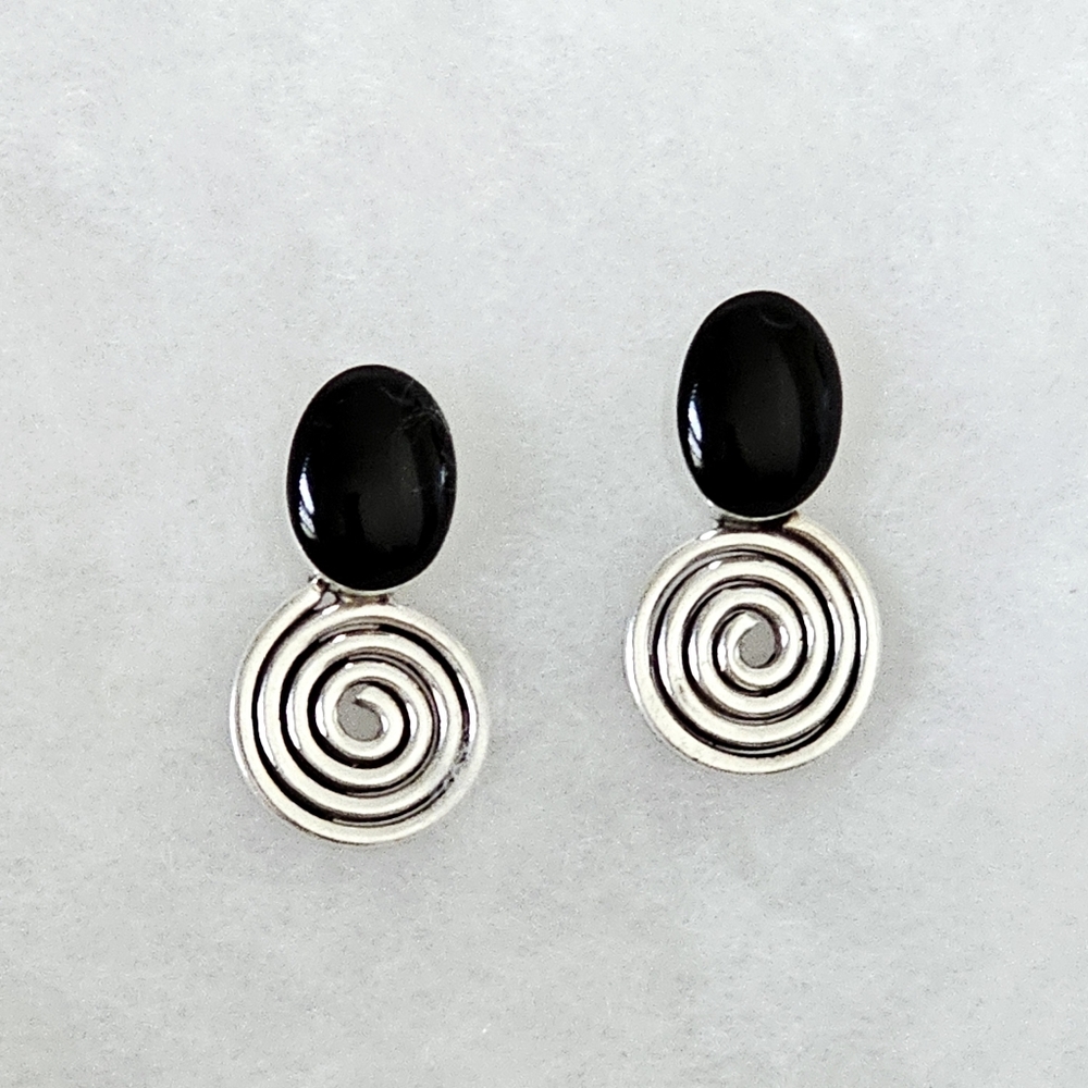 Silpada Very Rare Sterling Silver Oval Onyx Spiral Drop Earrings on Posts DP625